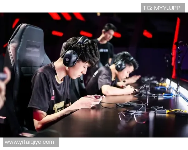 探讨RNG团队协作变革对王者荣耀职业赛场的深远影响与启示 探讨RNG团队协作变革对王者荣耀职业赛场的深远影响与启示