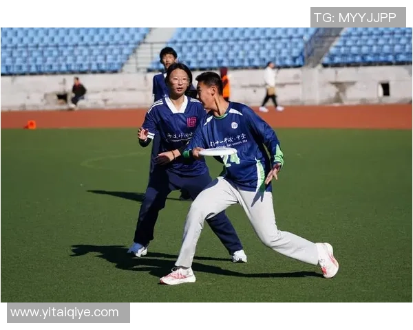 武汉飞盘队的默契配合与战术分析探讨飞盘运动的团队协作之道 武汉飞盘队的默契配合与战术分析探讨飞盘运动的团队协作之道